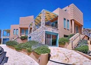 Ouzo Panoramic House 1A (2BR with private pool) Villa in İzmir Province