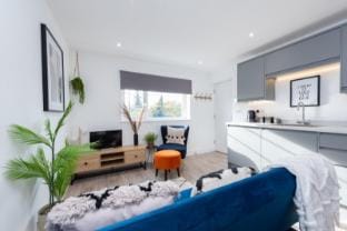 Bridge House | 1-Bed with Sofabed Apartment in Stratford-upon-Avon