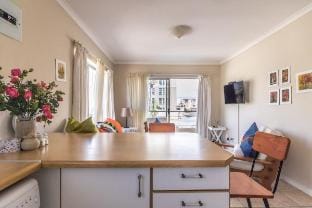 Caline vip/ accommodation near the sea Apartment in Cape Town