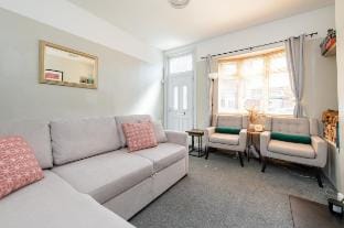 Central 2 BR Cosy House Vacation rental in Rugby