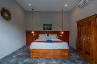 Astina Villa Cemagi By Bali Cabin Villa in Kediri