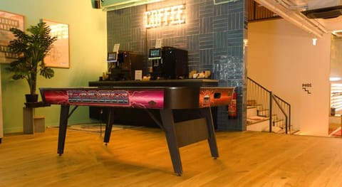 De Lola Podshotel Capsule hotel in The Hague