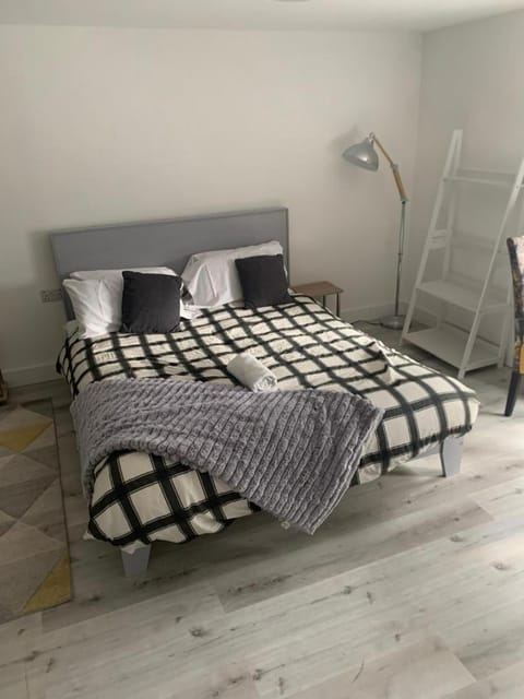 The Blaby Suite by Nestura Apartment in Leicester