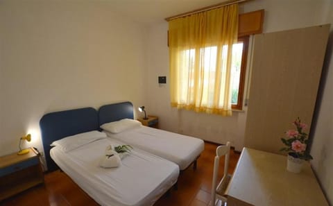 Comfortable three room apartment in Lignano with parking Apartment in Bibione