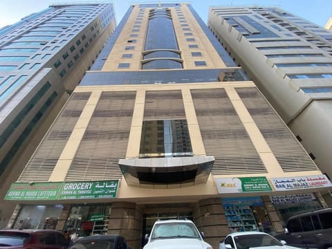 ALEX Hostel. Hotel in Al Sharjah