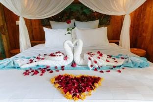 Romantic Joglo-Style Villa Near Seseh Beach Villa in Mengwi