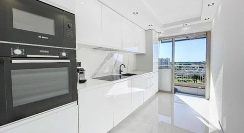 Modern apartment - AC-1BR- 4P - Mandelieu Hotel in Mandelieu-La Napoule