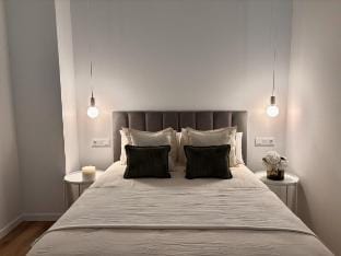 Gran Turia: Premium Apartment with Private Terrace Vacation rental in Valencia