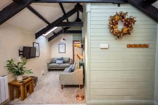 The Loft, One Bedroom Apartment, St Florence Vacation rental in Saint Florence