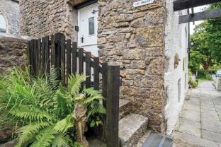 The Granary - One Bedroom Cottage - St Florence Vacation rental in Saint Florence