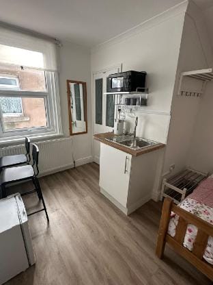 Comfortable Ensuite with Private Bathroom Vacation rental in Blackpool