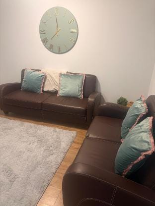 4 Bedroom Aprt in Warwick with free parking & Wifi Apartment in Warwick