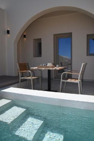 Villa Leora with pool by Arivia Villas Villa in Mesaria