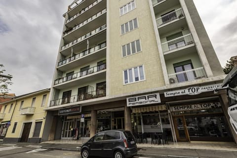 Happy Venaria Apartment in Turin