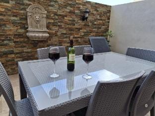 Water Lily: Cosy Oasis in Xlendi Vacation rental in Munxar