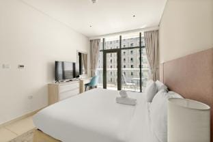 Stylish 1BR in Palm Jumeirah with Rooftop Pool Apartment in Dubai