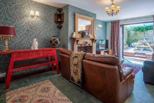 Rose Cottage - 3 Bedroom - Murton Mumbles Country House in Wales