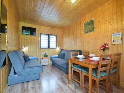 Domki letniskowe Flinder Campground/ 
RV Resort in West Pomeranian Voivodeship, Poland