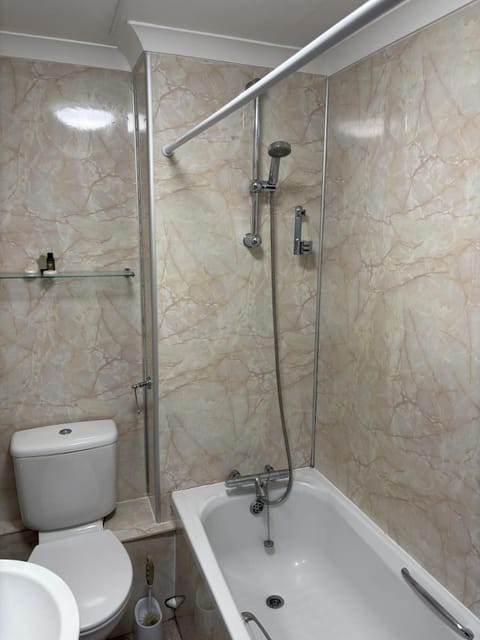 Roadhouse Llanwenarth Hotel in Abergavenny