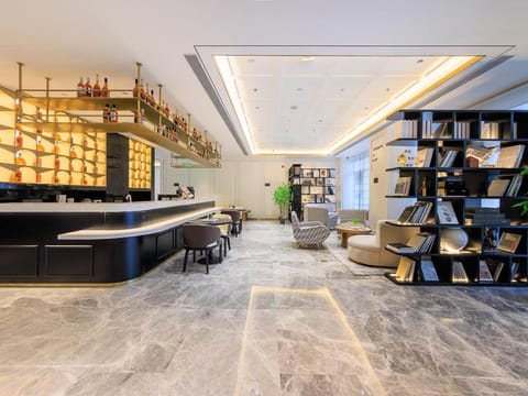 Xana Deluxe Hotel Beijing Fangshan Liangxiang University Town Hotel in Beijing