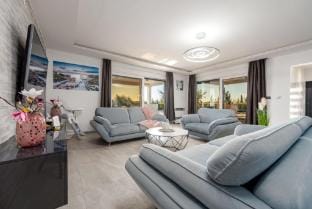 Villa Bura ZadarVillas Villa in Šibenik-Knin County, Croatia