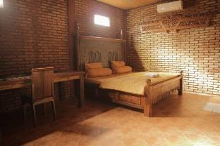 Din House Classic Package family Vacation rental in Kuta Selatan