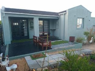 Yellowbird self catering accommodation Vacation rental in Western Cape