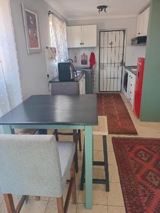 Yellowbird self catering accommodation Vacation rental in Western Cape