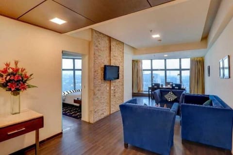 Luxury Experience by Sunday Hotels Pink City Jaipur with Swimming and Fine Dine Hotel in Jaipur