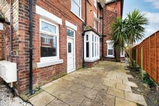 3 Bedroom at Fairhaven View by Guestz Apartment in Lytham St Annes