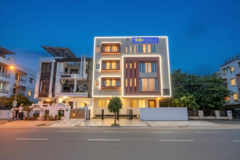 FabHotel Shiv Rachna Hotel in Jaipur