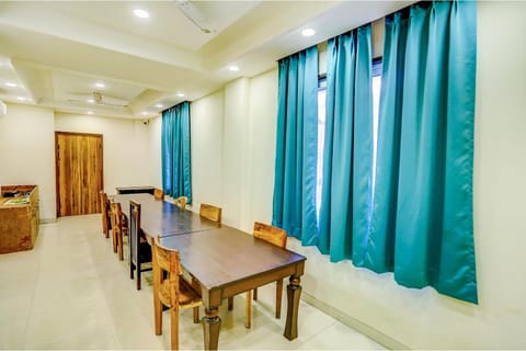 FabHotel Shiv Rachna Hotel in Jaipur