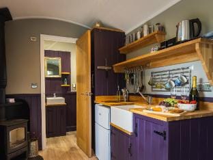 Valley View Retreat Shepherds Hut Vacation rental in West Somerset District