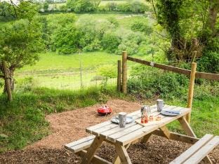 Valley View Retreat Shepherds Hut Vacation rental in West Somerset District