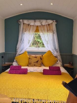 Secluded, Romantic Hideaway Close to nature Vacation rental in West Somerset District