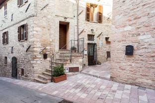 Appartamento  A Casa delle Fate Vacation rental in Assisi