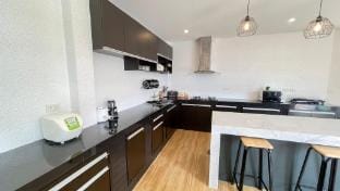 Spacious Private Villa Modern Style near beach Villa in Khok Kloi