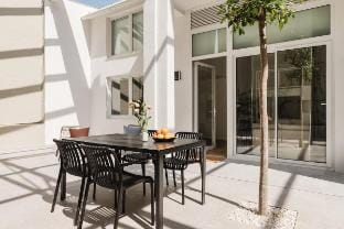 Gran Turia: Premium Apartment with Private Terrace Vacation rental in Valencia