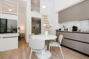 Gran Turia: Premium Apartment with Private Terrace Vacation rental in Valencia