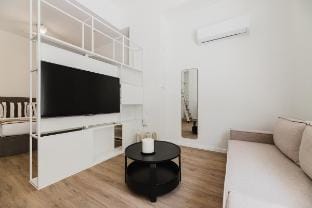 Gran Turia: Premium Apartment with Private Terrace Vacation rental in Valencia