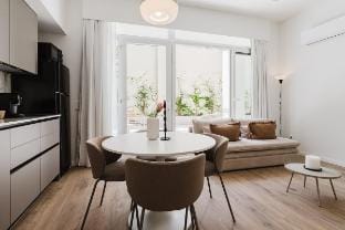 Gran Turia: Premium Apartment with Private Terrace Vacation rental in Valencia