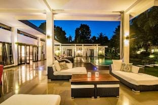 Stunning Villa Lily Lovina. Ideal for groups Vacation rental in Bali