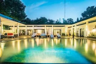 Stunning Villa Lily Lovina. Ideal for groups Vacation rental in Bali