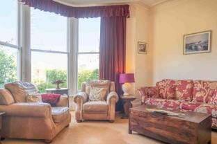 2 Bath House, Stunning 5 Bedroom House in Ilfracombe - Steps from Tunnels Beach Vacation rental in Ilfracombe