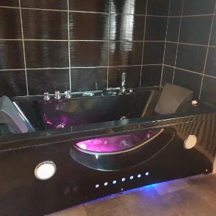 loveroom les nuances de Melis Villa in Auvergne-Rhône-Alpes