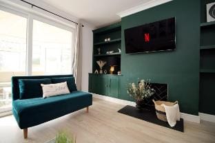 Weekly Special | 10% Off | WiFi |Parking |Sleeps 6 Vacation rental in Bath