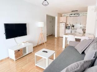 Comfortable apartment in Benalmadena by beBalmy Vacation rental in Torremolinos