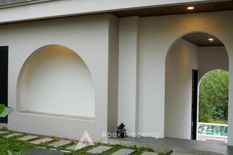 Riverside Villa - Nyanyi Beach Vacation rental in Kediri