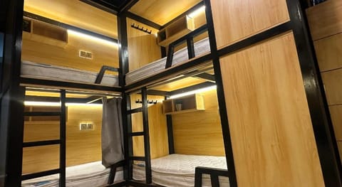 Luxury Hostel Bedspace in Downtown Near Metro Vacation rental in Dubai