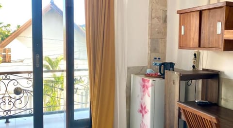 Karna Guest House Bed and Breakfast in Kuta